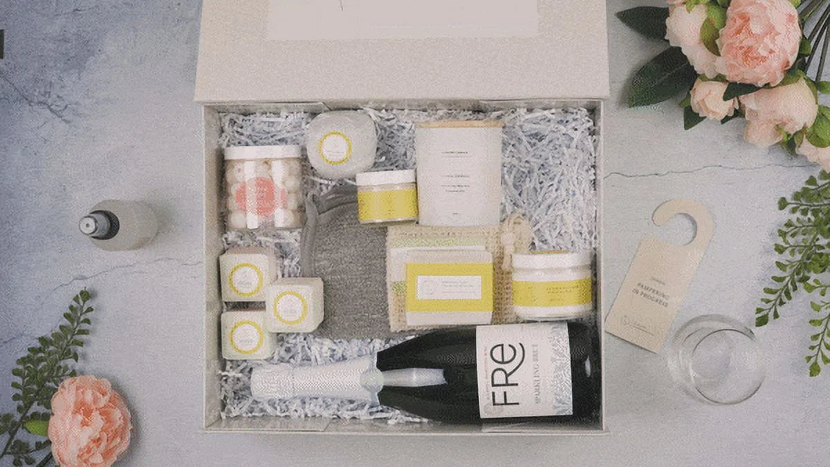 Congratulations Gift Basket C12043