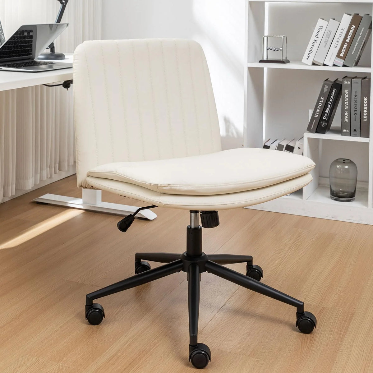 Criss Cross Chair with Wheels A62364